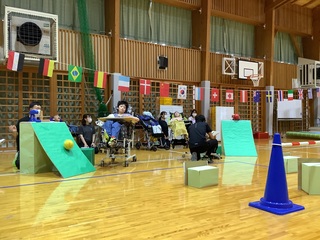 スポ３