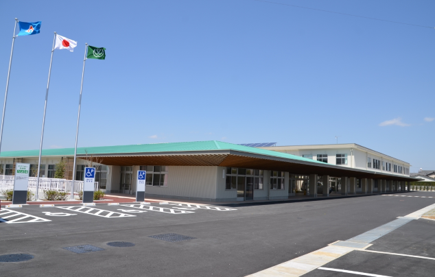 本校へ入学・転入を検討の保護者へ