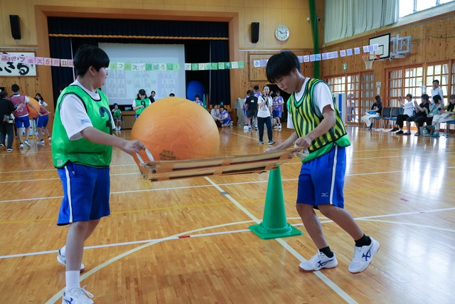 中学部スポフェス (246) ボール運び②