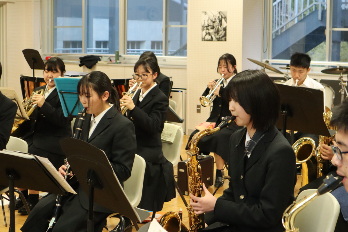 吹奏楽部