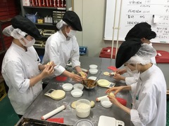 パン４