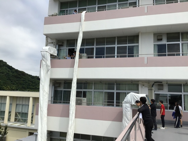 救助袋避難体験