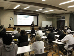 立候補者演説の様子