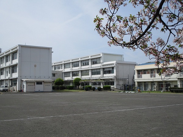 校舎の写真