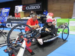 06 手でこぐ特殊自転車