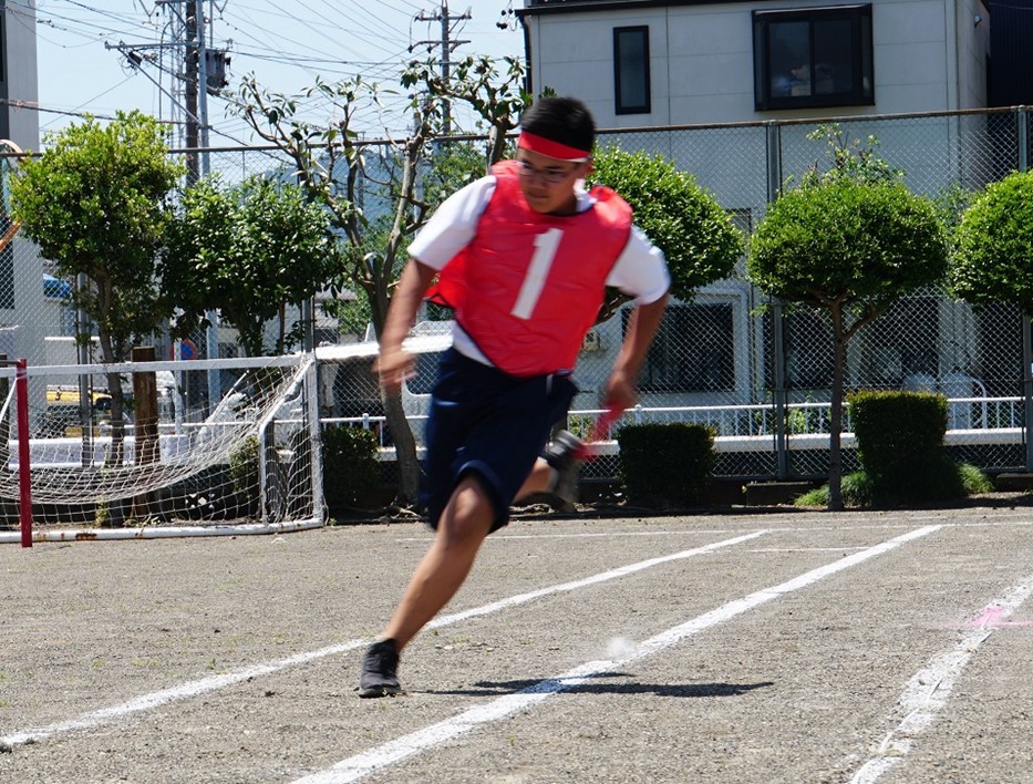 キービジュアル3