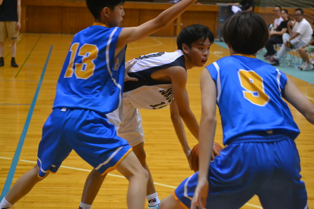 男子バスケ夏強化①