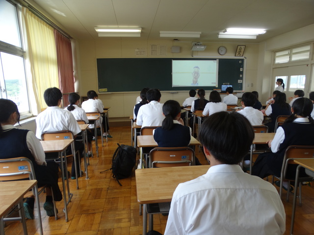 教室にて