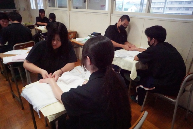 hand2-4 ハンドマッサージ2-4