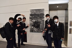 原爆資料館カンナの写真