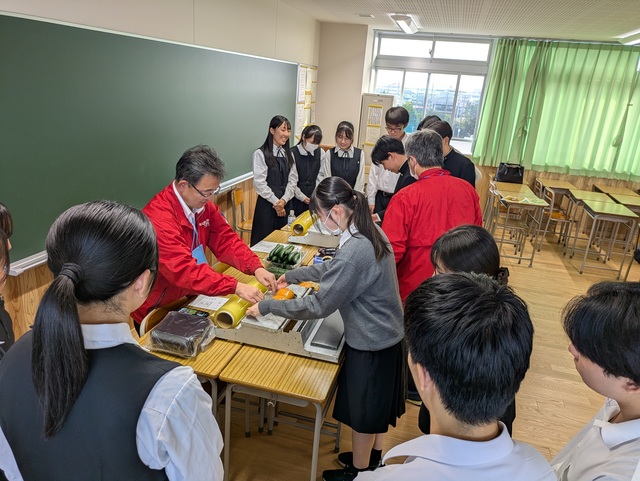スーパーラック