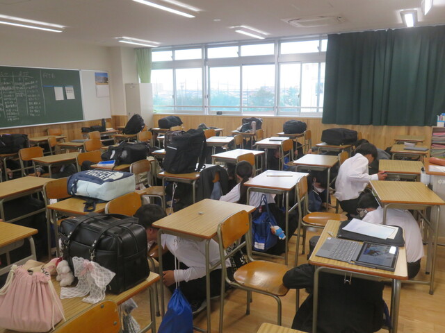 避難訓練① 避難訓練①