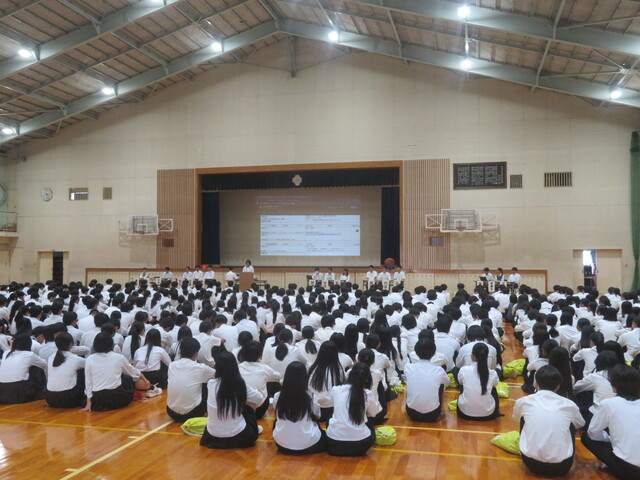 生徒総会1 生徒総会1