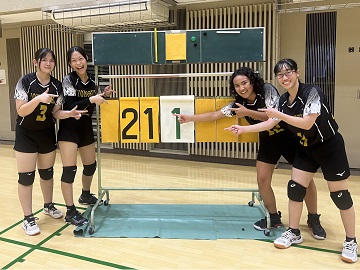 女バレ