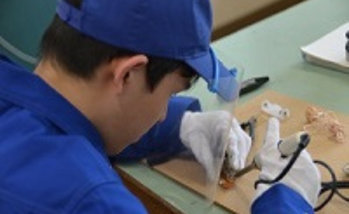 電気情報工学科